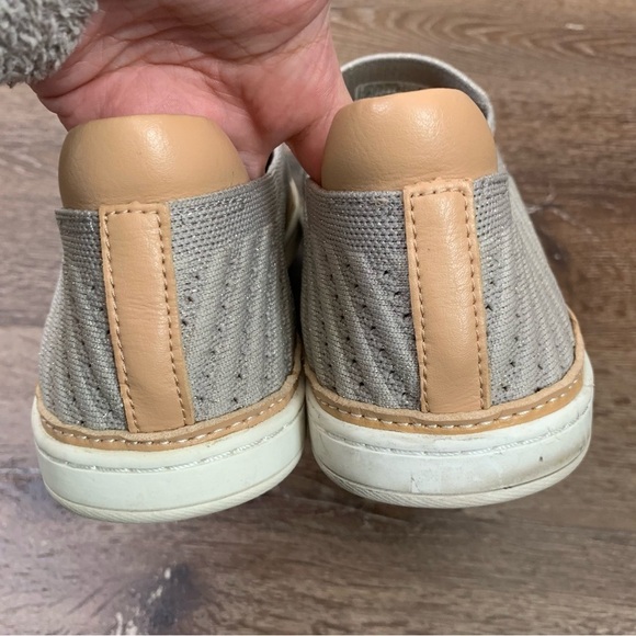 Ugg Womens Sammy metallic gray chevron trainer slip on sneaker 11 - Picture 8 of 8